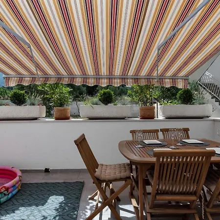 Adele Apartment Makarska